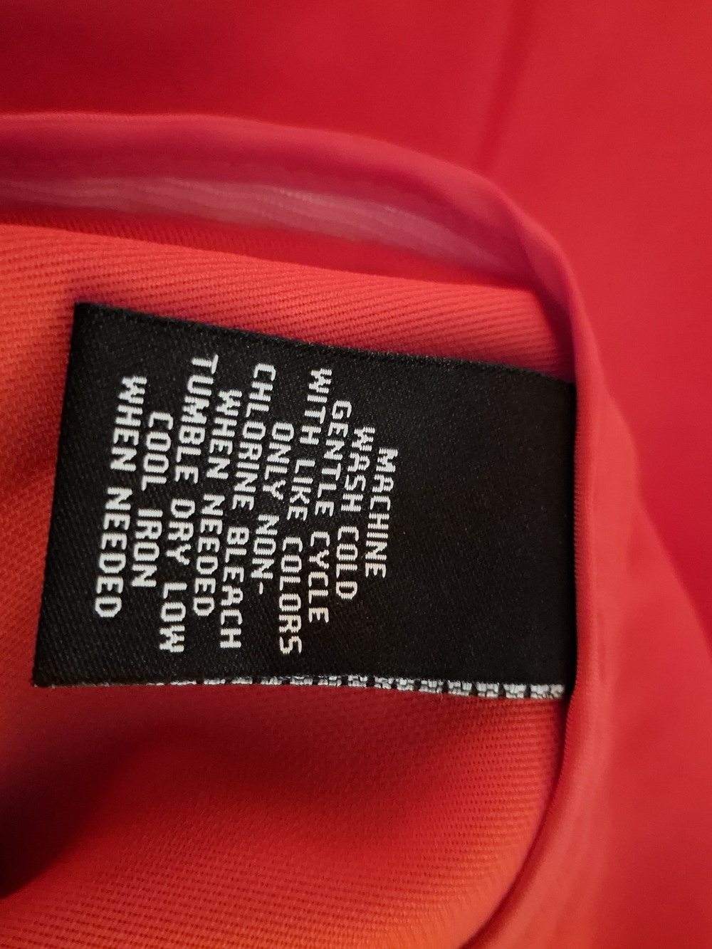 Valerie Stevens Women's Bright-Red Cropped Slim Ankle Pants - Picture 6 of 8